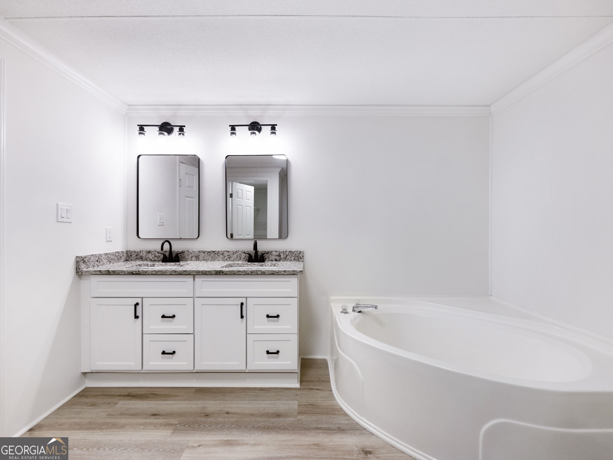 1114 Neal Road Property Photo 24
