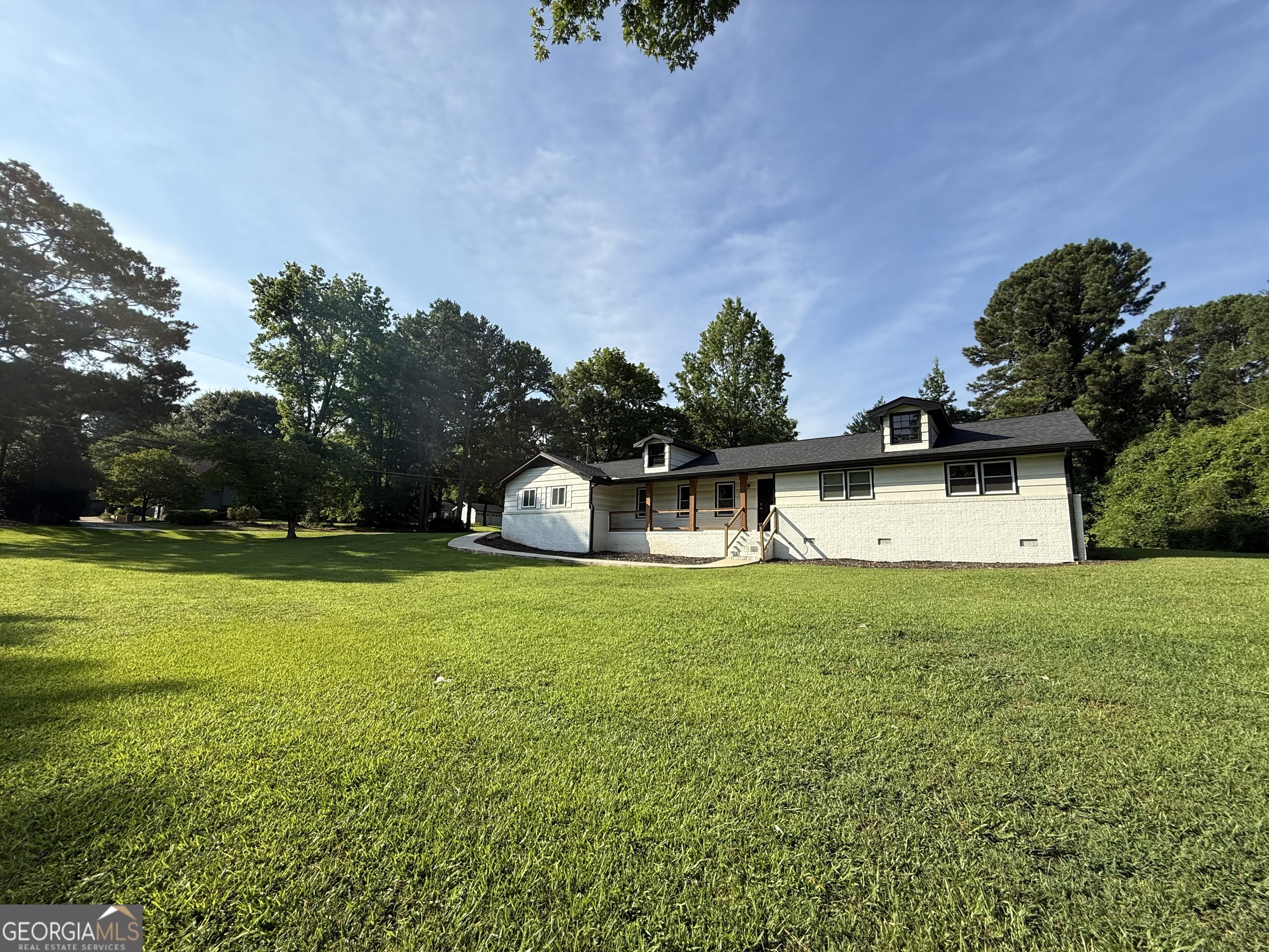 201 Lockring Drive Sw Property Photo 1