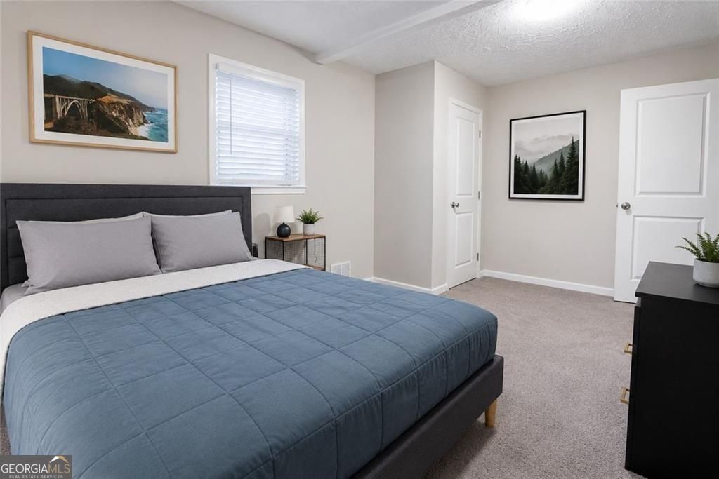 5656 Handley Boulevard Property Photo 9