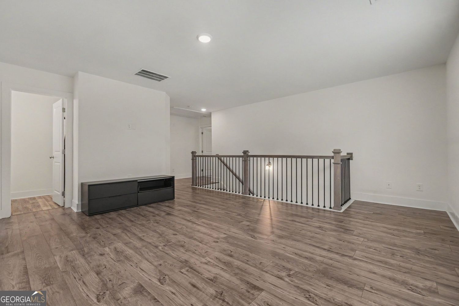 7740 Baron Road Property Photo 16