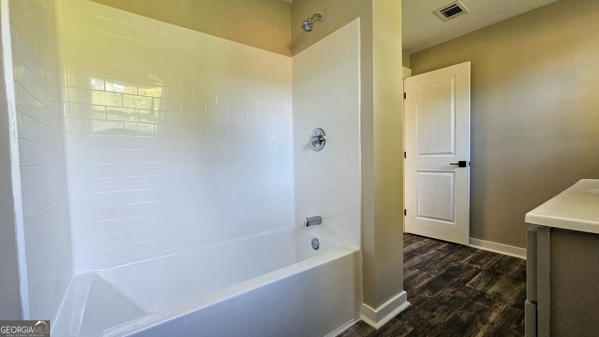187 Henderson Street Property Photo 20
