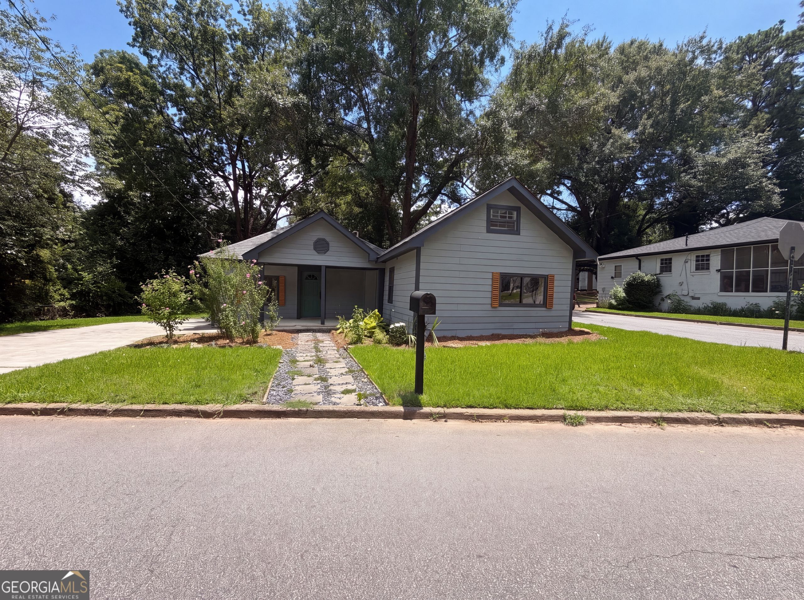 470 Oak Drive Property Photo 1
