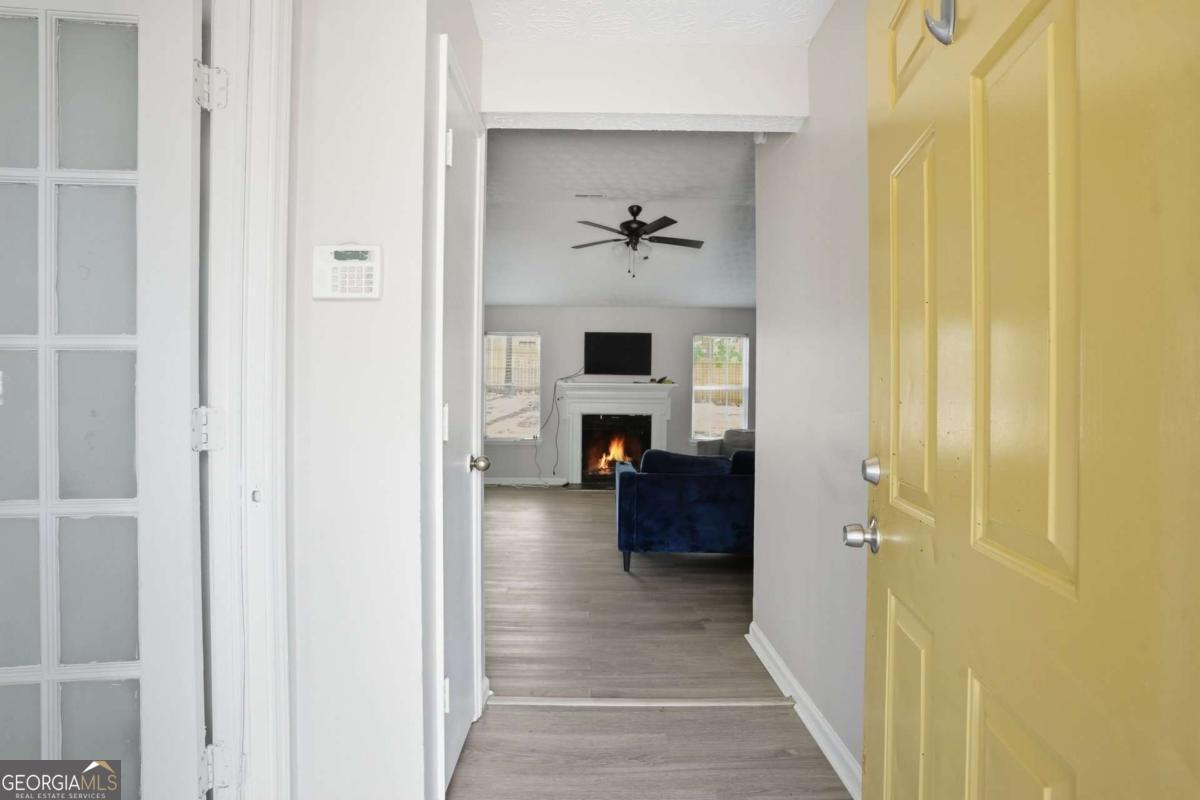 5420 Forest Downs Circle Property Photo 3