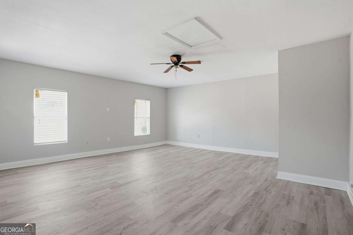 5420 Forest Downs Circle Property Photo 4