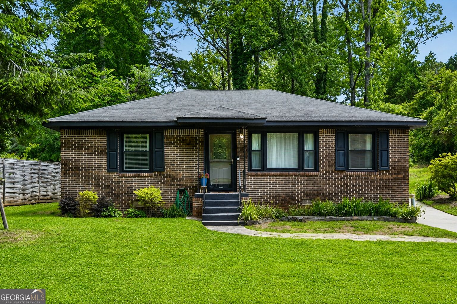 751 Springer Drive Property Photo 1