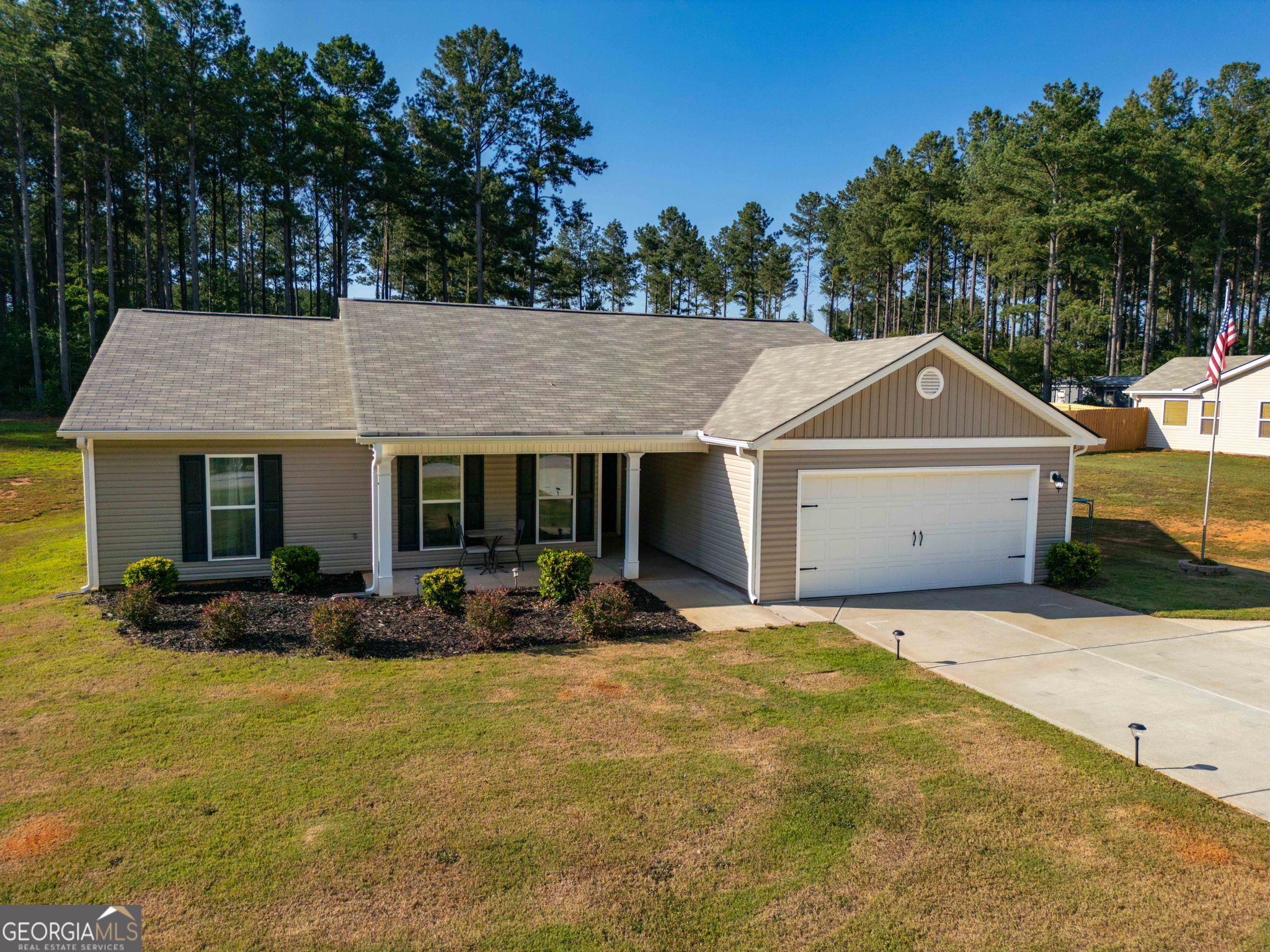 648 Walnut Drive Property Photo 1