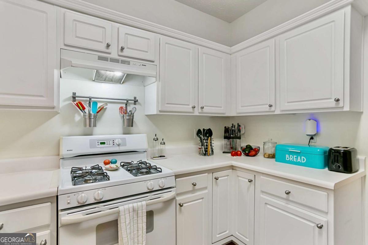 4026 Mcdowell Drive Property Photo 10
