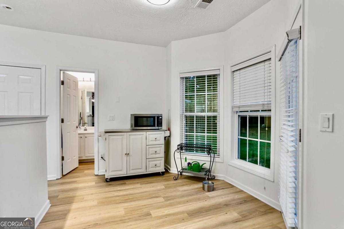 4026 Mcdowell Drive Property Photo 12