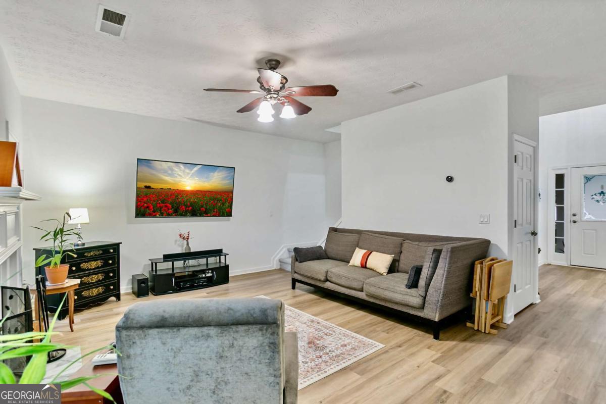 4026 Mcdowell Drive Property Photo 14