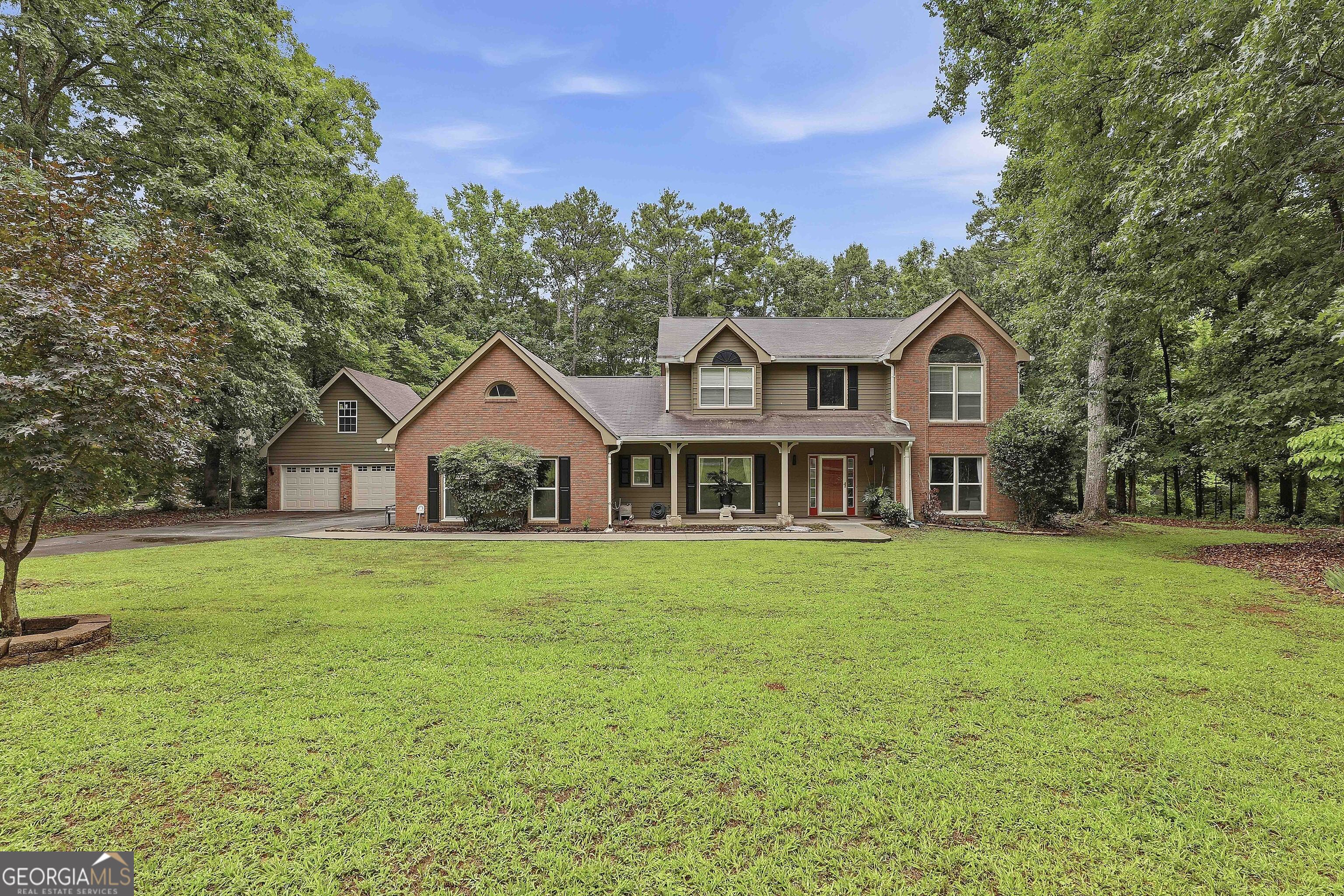 105 Crimson Ridge Property Photo 3