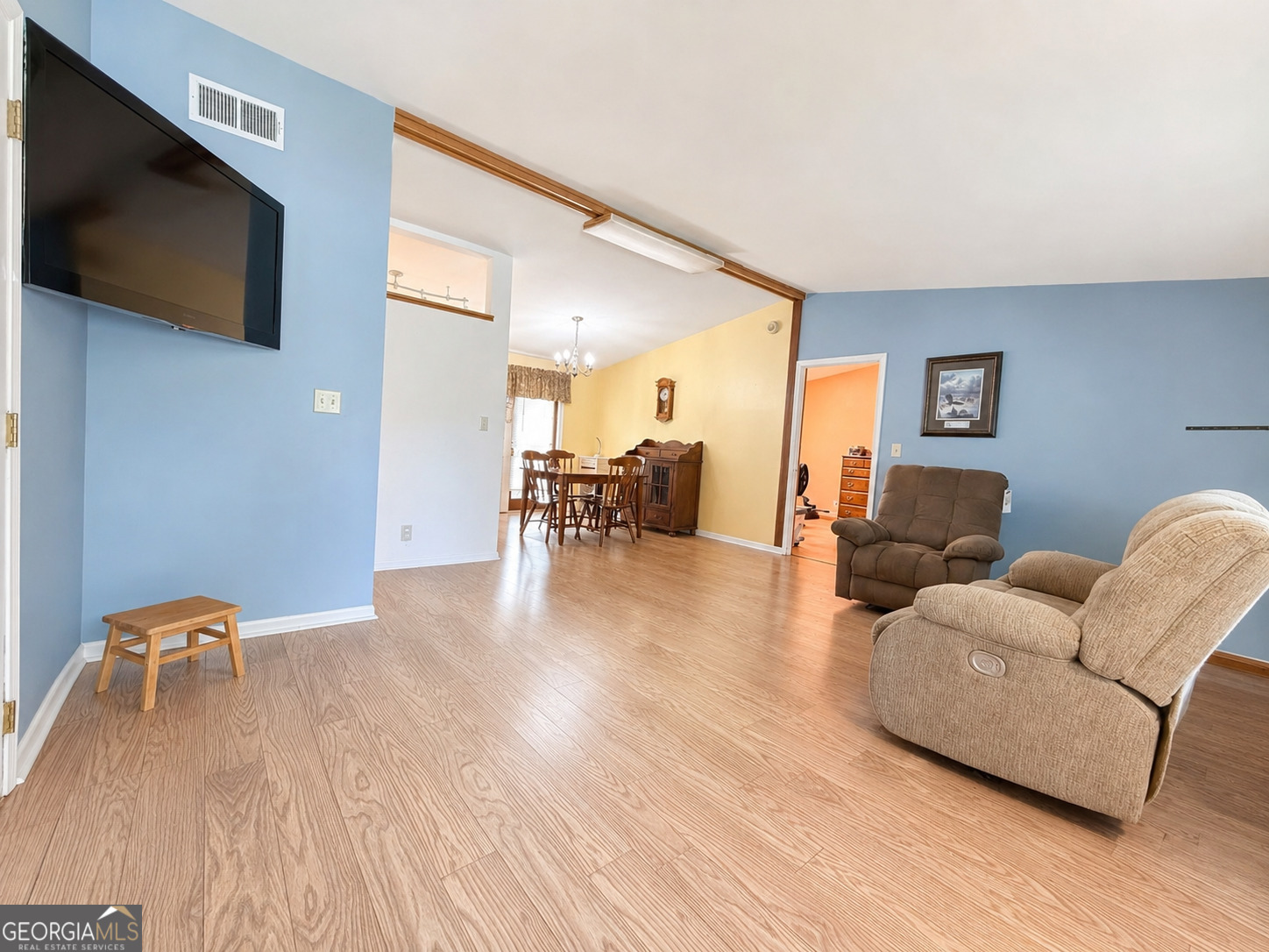 207 Depot Street N Property Photo 8