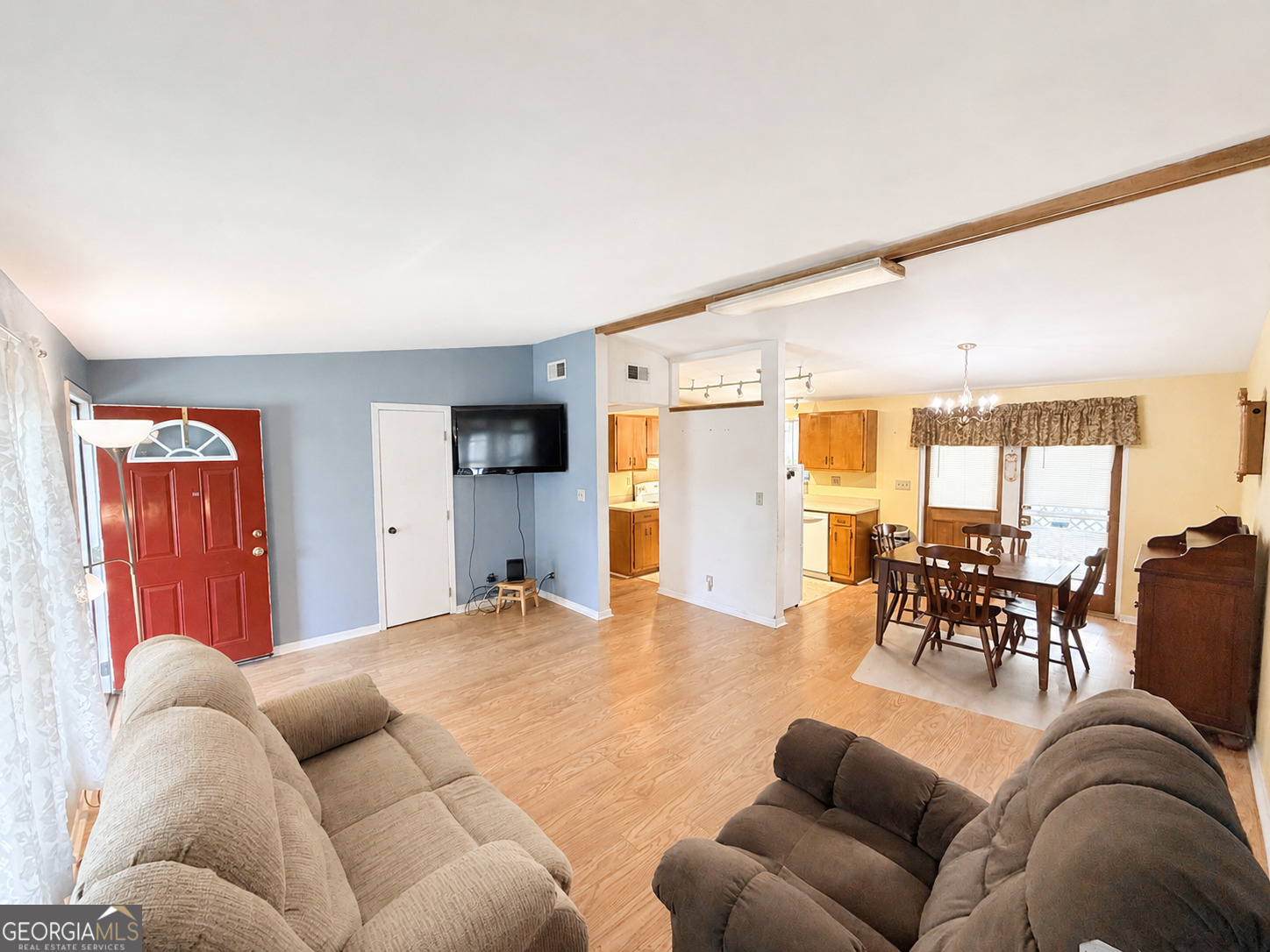 207 Depot Street N Property Photo 11