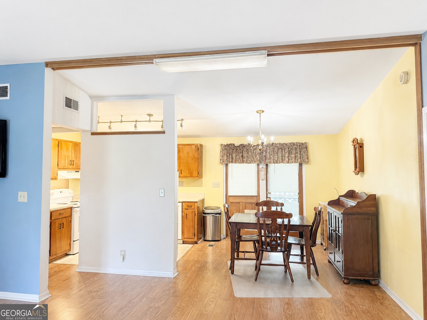 207 Depot Street N Property Photo 12