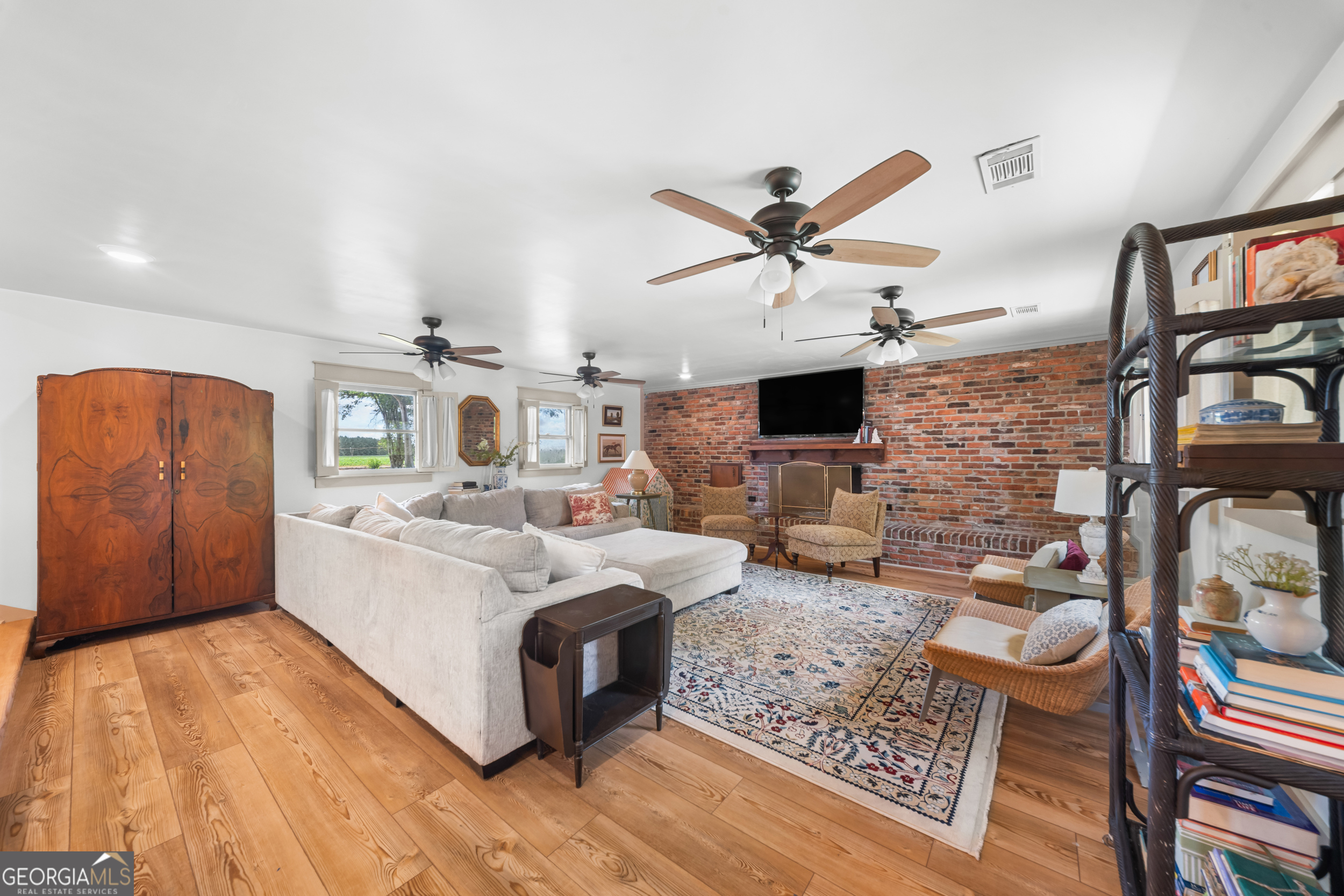 3313 Scarboro Highway Property Photo 7