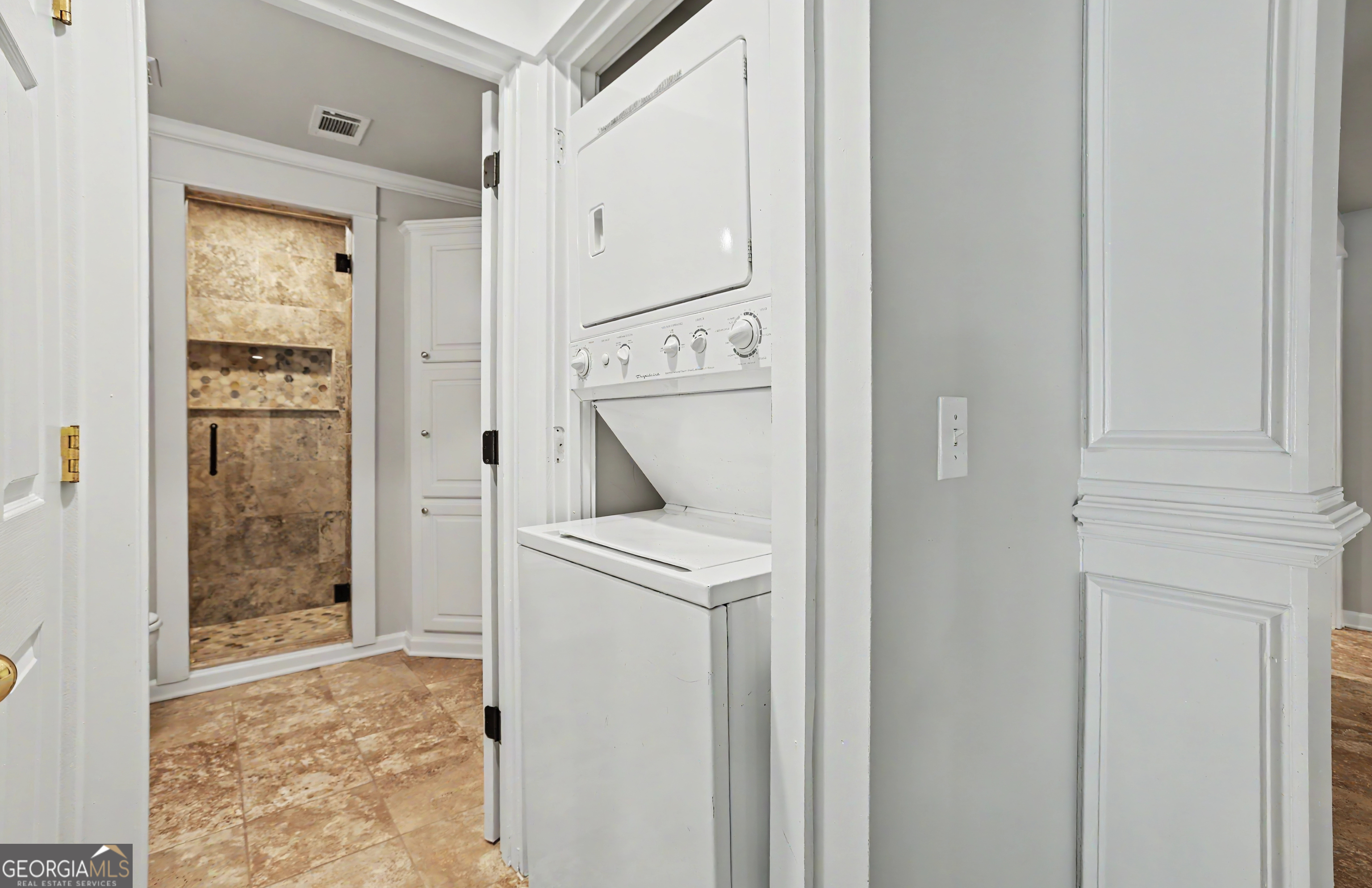 1738 Mulberry Lake Drive Property Photo 46