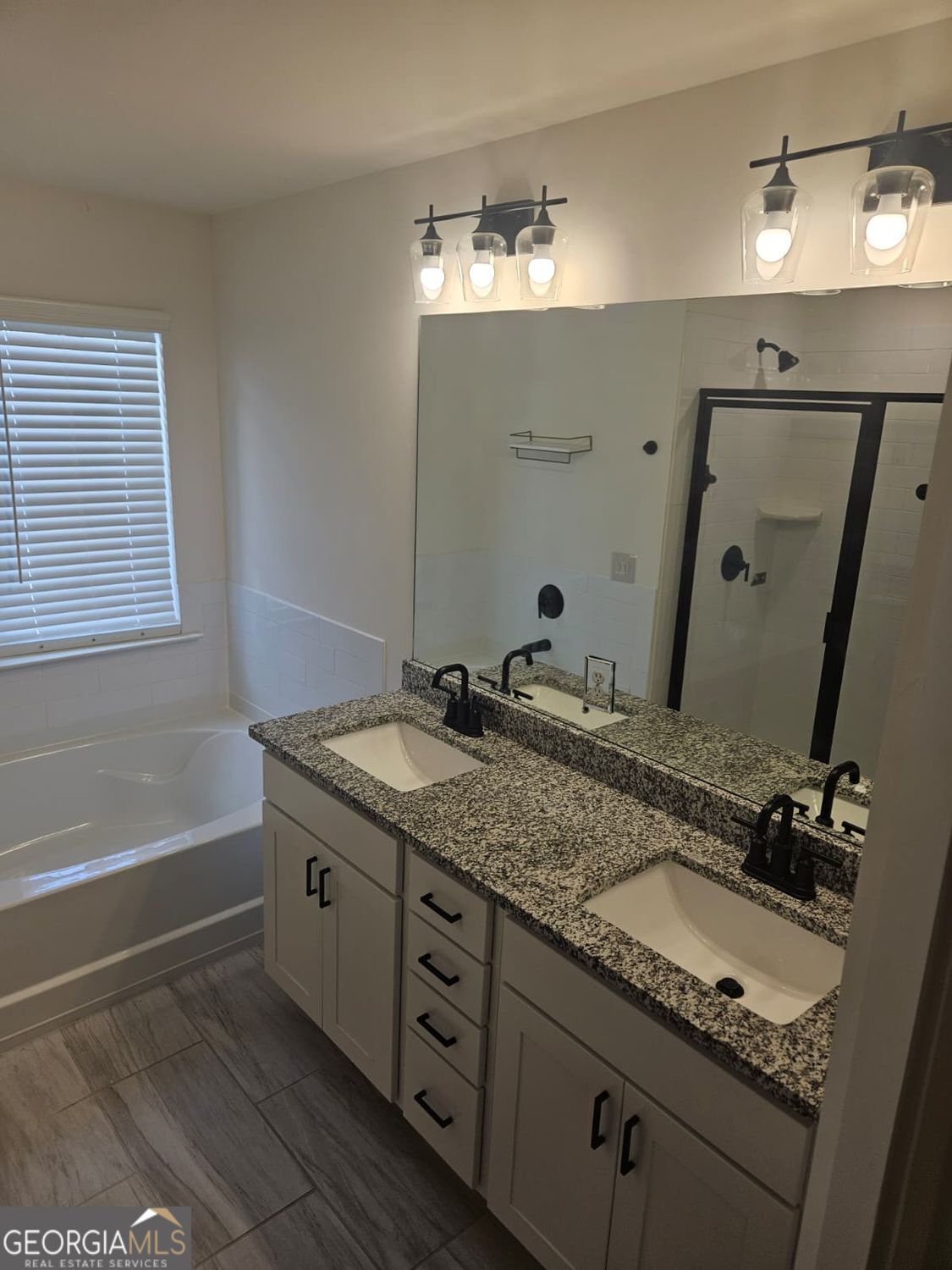 56 Auburn Hill Drive Property Photo 15