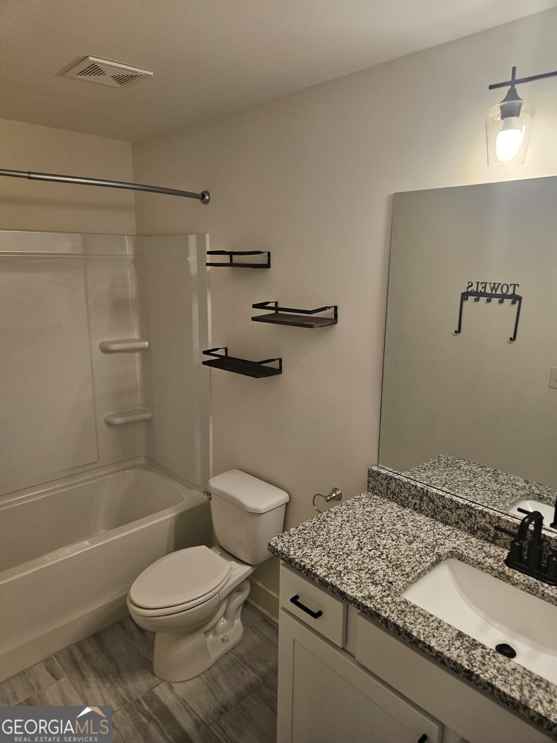 56 Auburn Hill Drive Property Photo 18