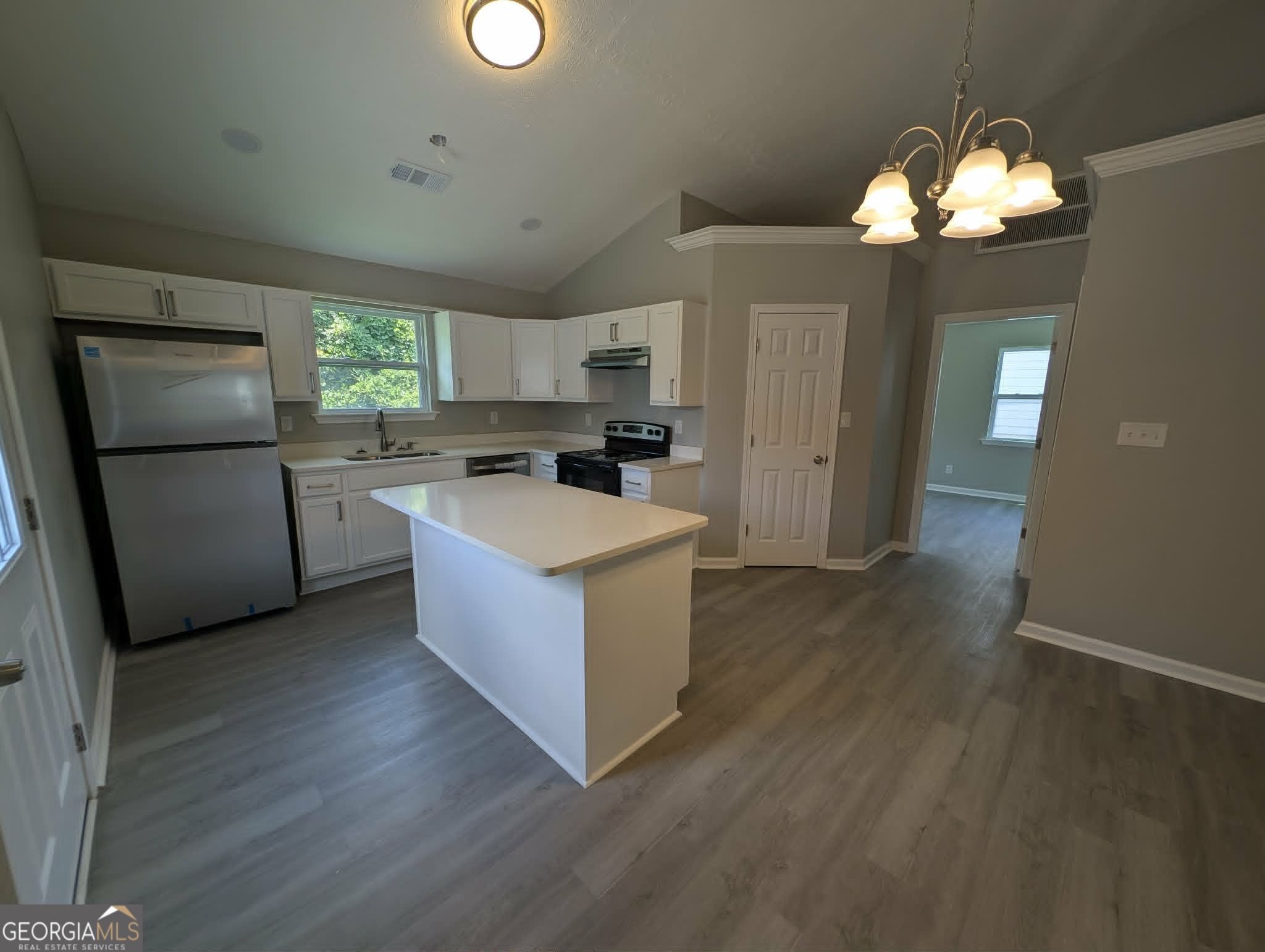 152 Crystal Brook Property Photo 7