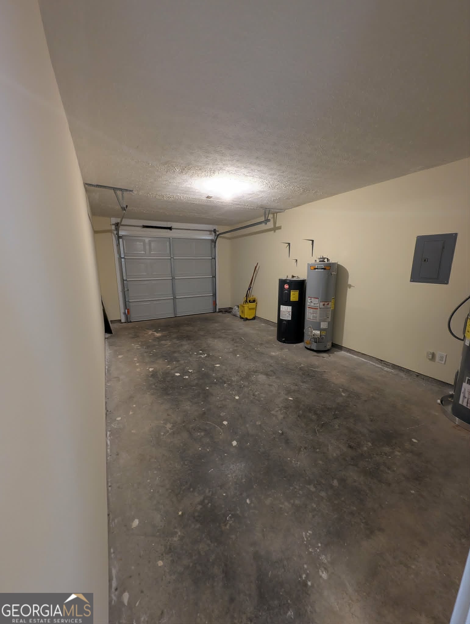 152 Crystal Brook Property Photo 8