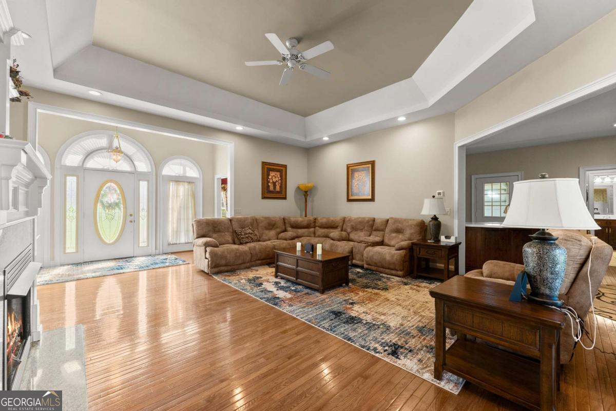 1121 Beacon Light Road Property Photo 10