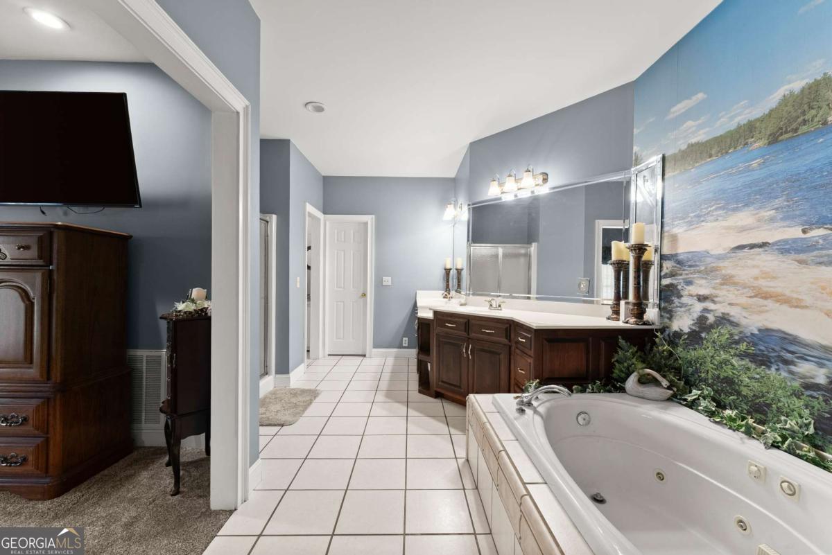 1121 Beacon Light Road Property Photo 24