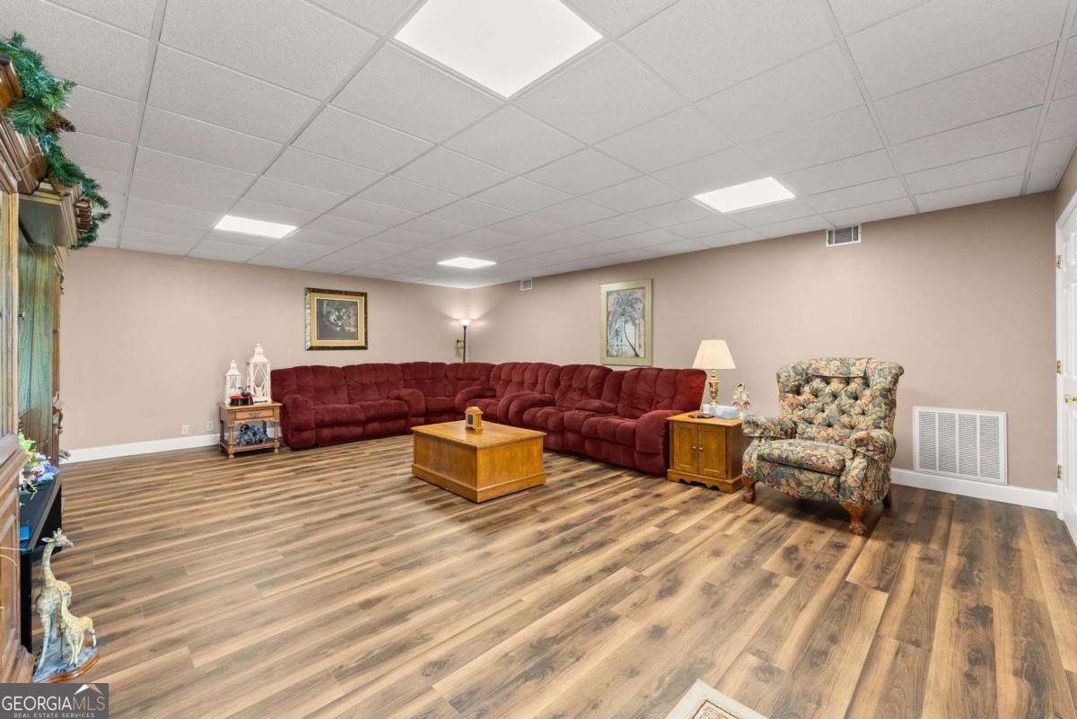 1121 Beacon Light Road Property Photo 34