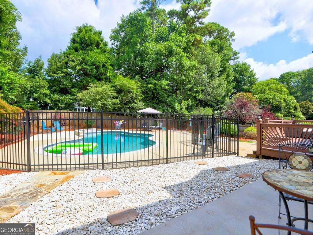 355 Wesfork Way Property Photo 29