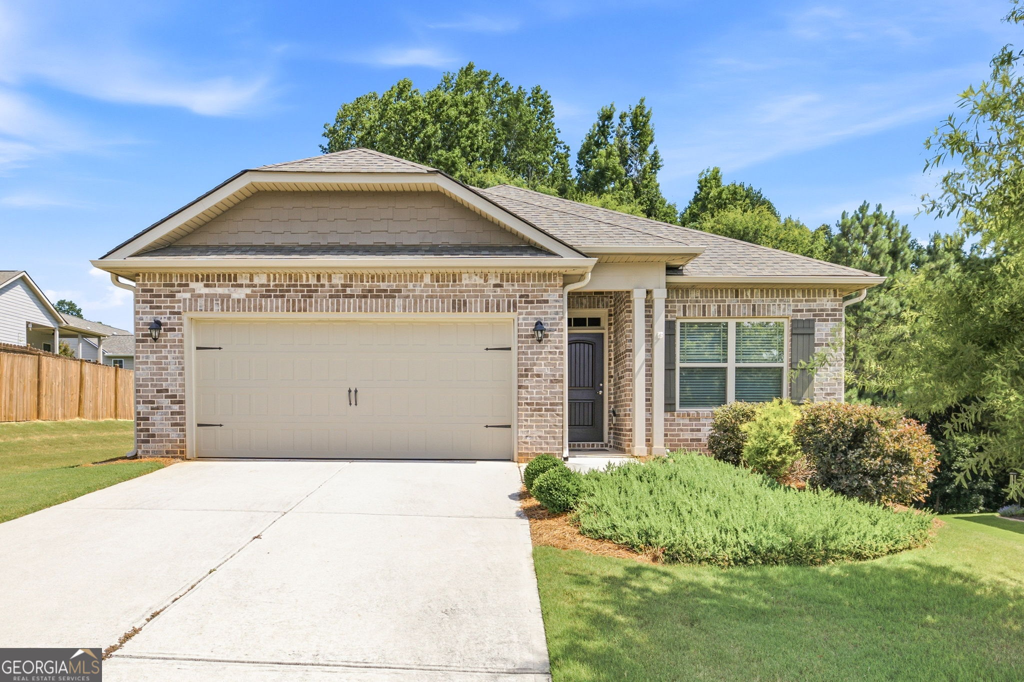 645 Skyview Drive Property Photo 1