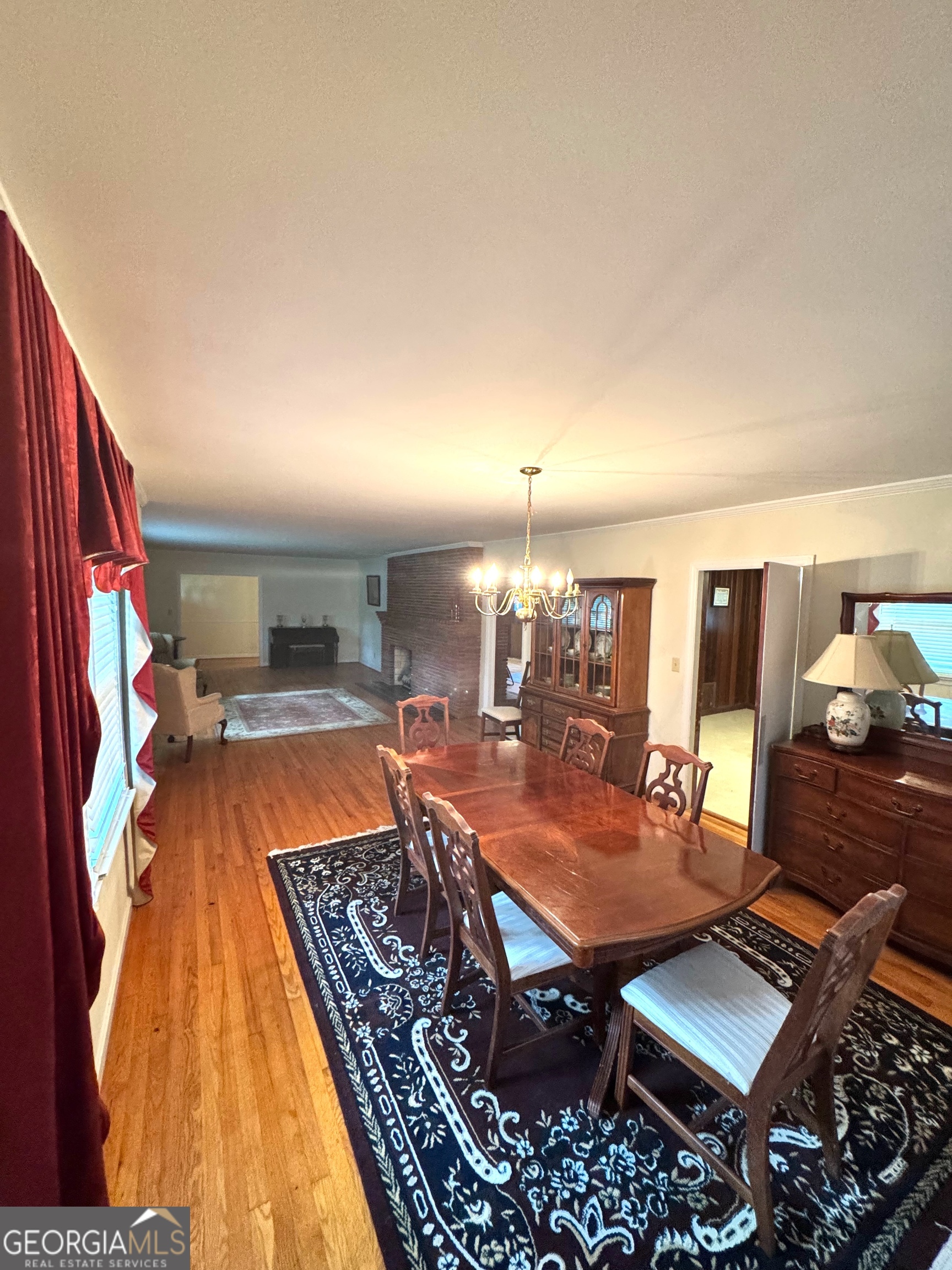 17 Deforest Avenue Property Photo 6