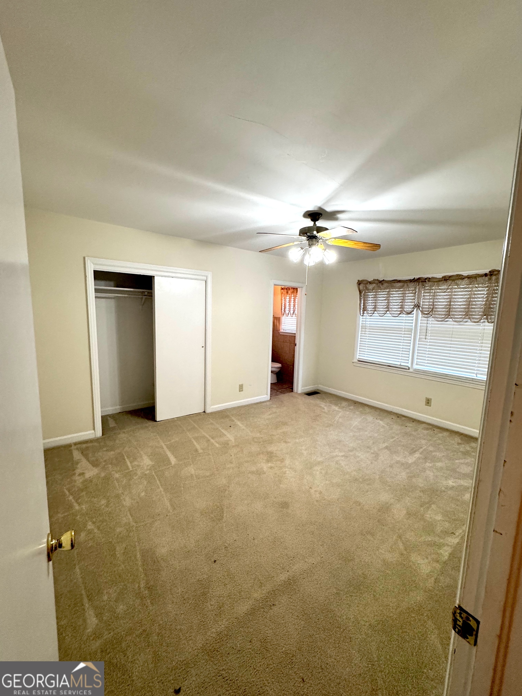 17 Deforest Avenue Property Photo 11