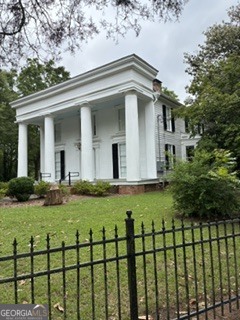 309 E Robert Toombs Avenue Property Photo 2