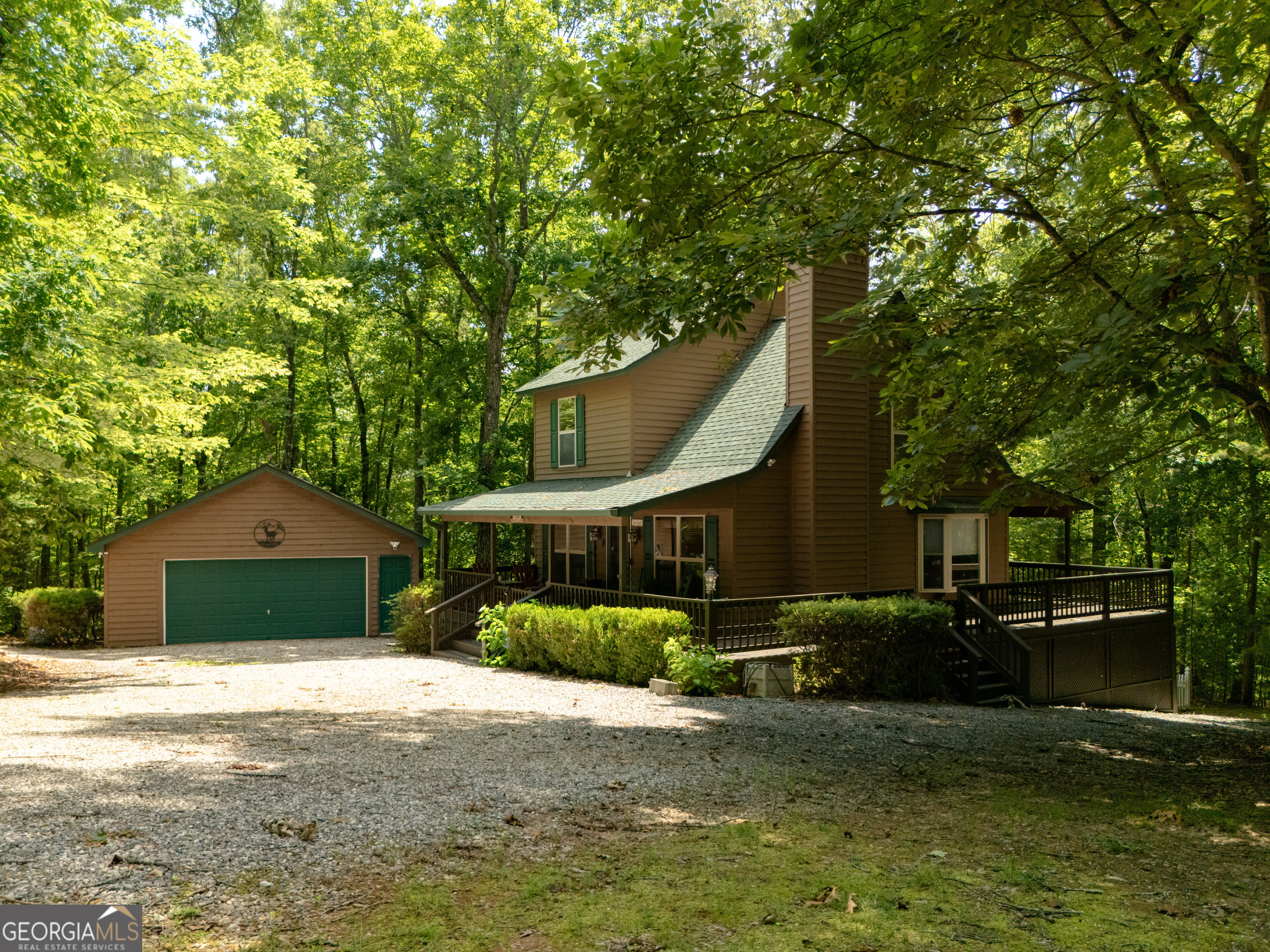 805 Tomahawk Trail