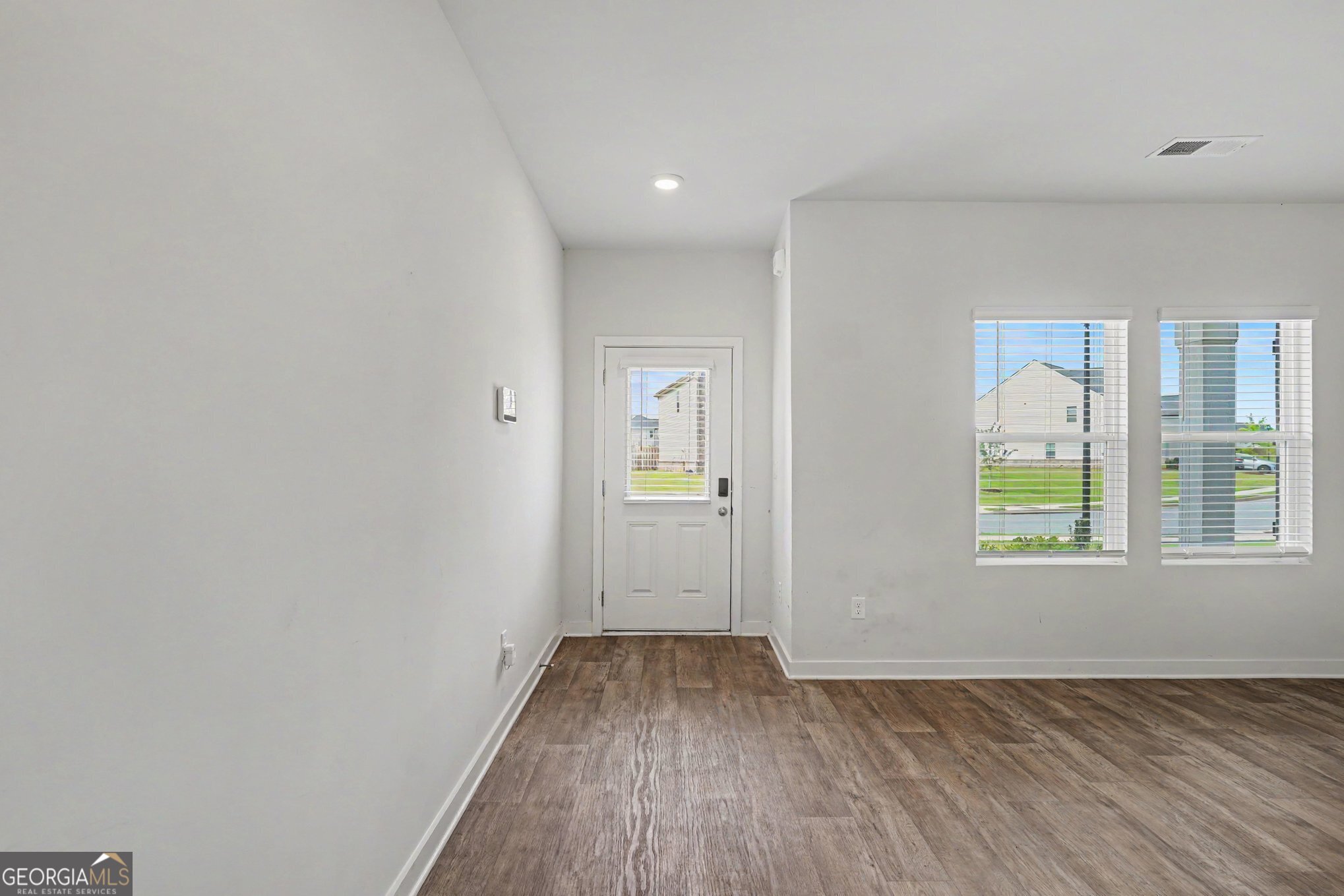 1217 Hibiscus Way Property Photo 8