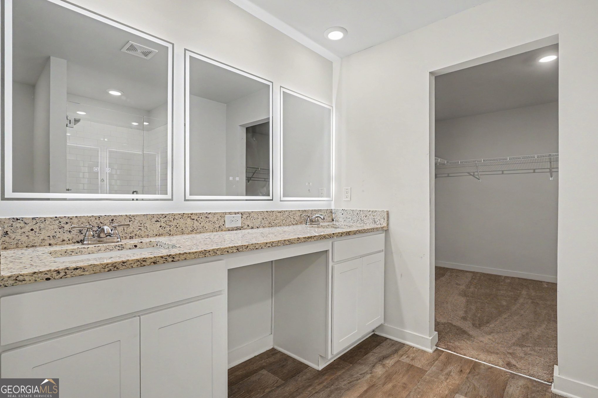 1217 Hibiscus Way Property Photo 26