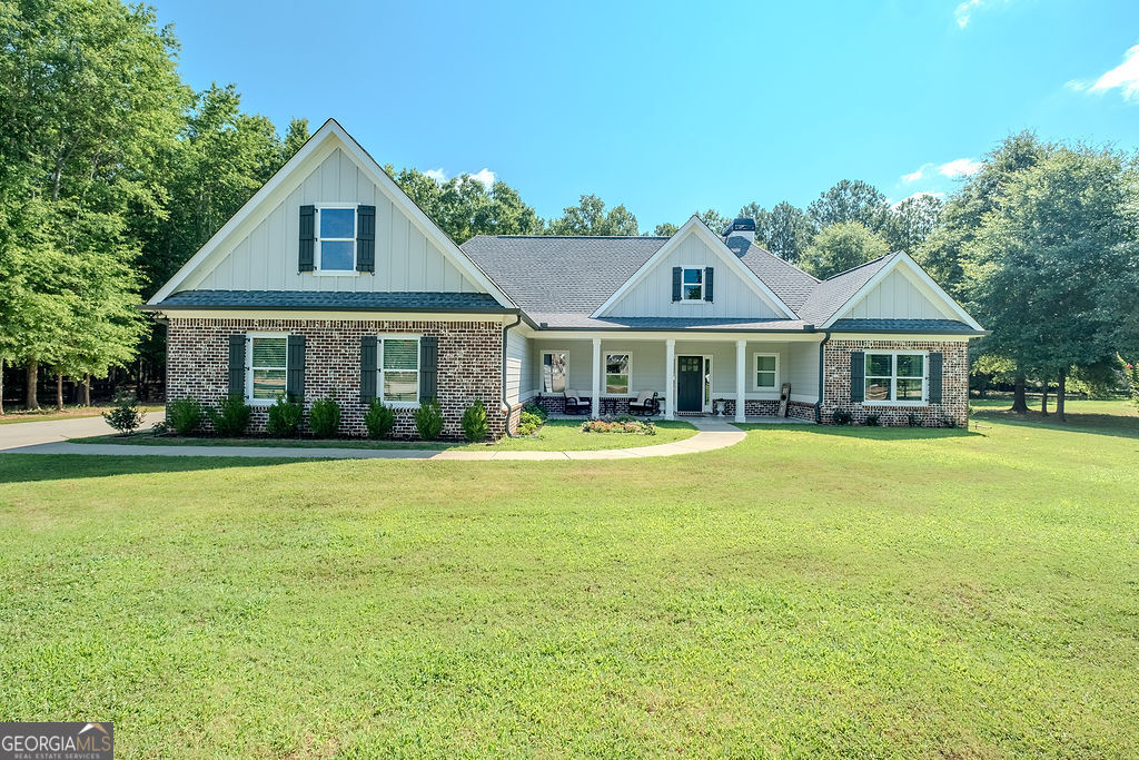 2736 Jones Holly Road Property Photo 1