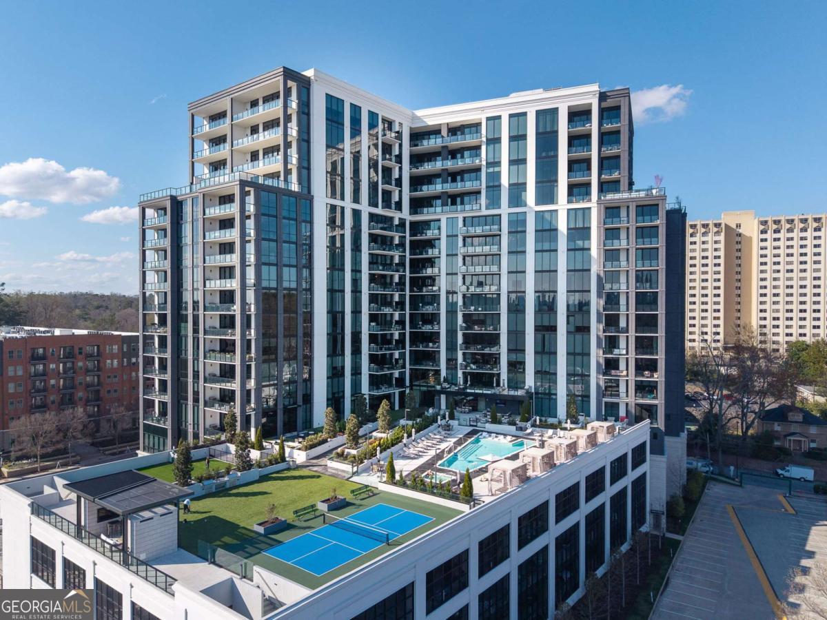 2425 Peachtree Road NE # 1704 Property Photo 1