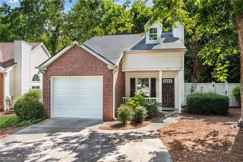 1137 Parkside Club Drive Property Photo 1
