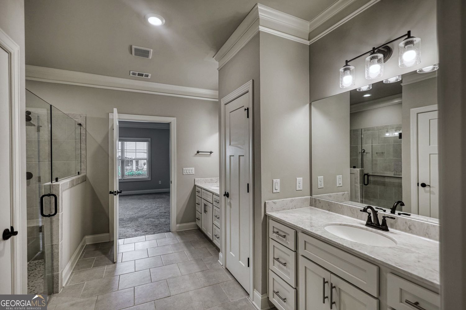 301 Club Drive Property Photo 25