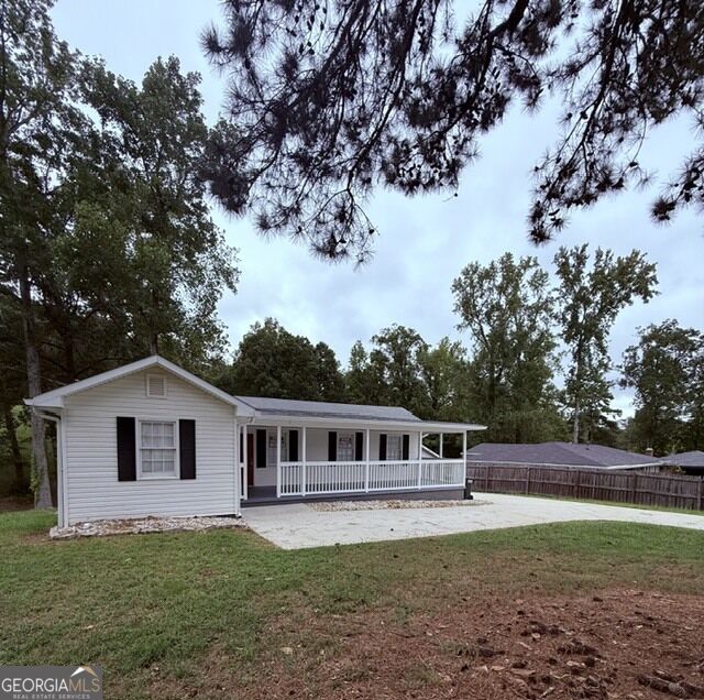 6790 Queen Mill Road Se Property Photo 2