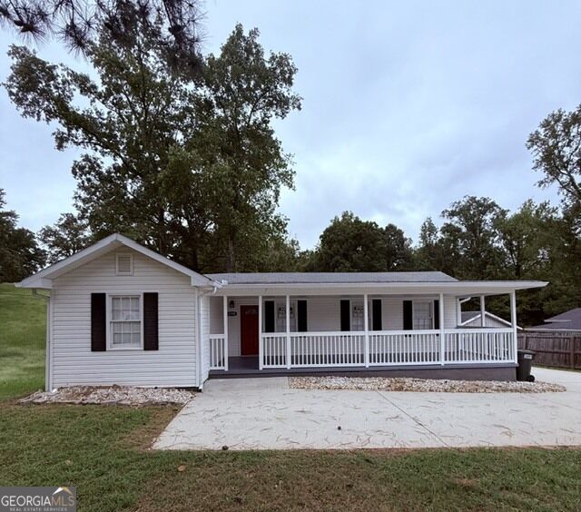 6790 Queen Mill Road Se Property Photo 3