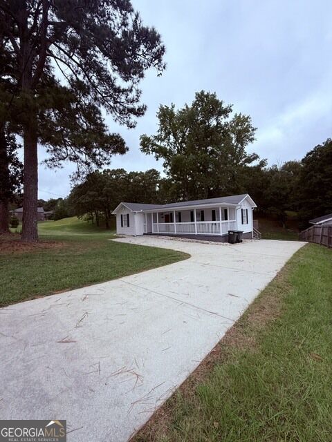 6790 Queen Mill Road Se Property Photo 5