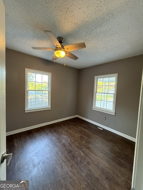 6790 Queen Mill Road Se Property Photo 11