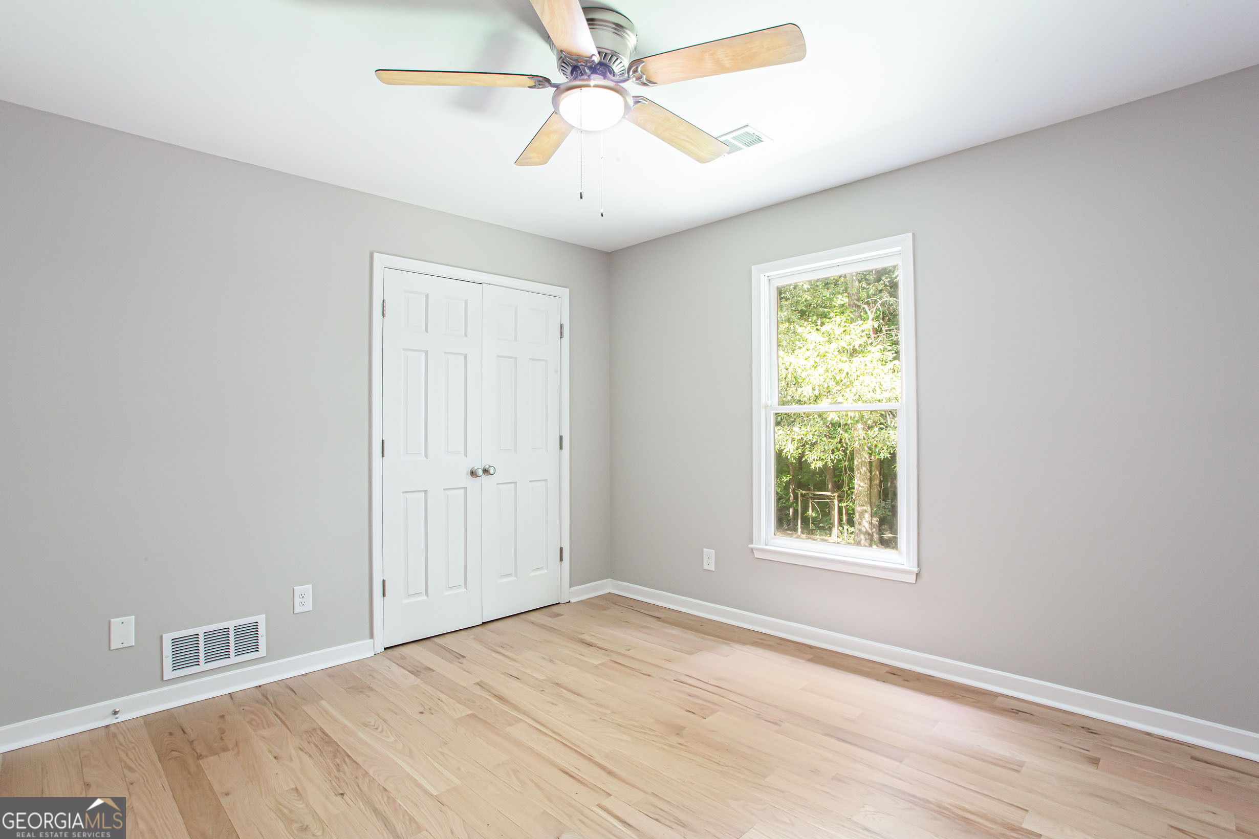 1055 Windridge Drive Property Photo 28