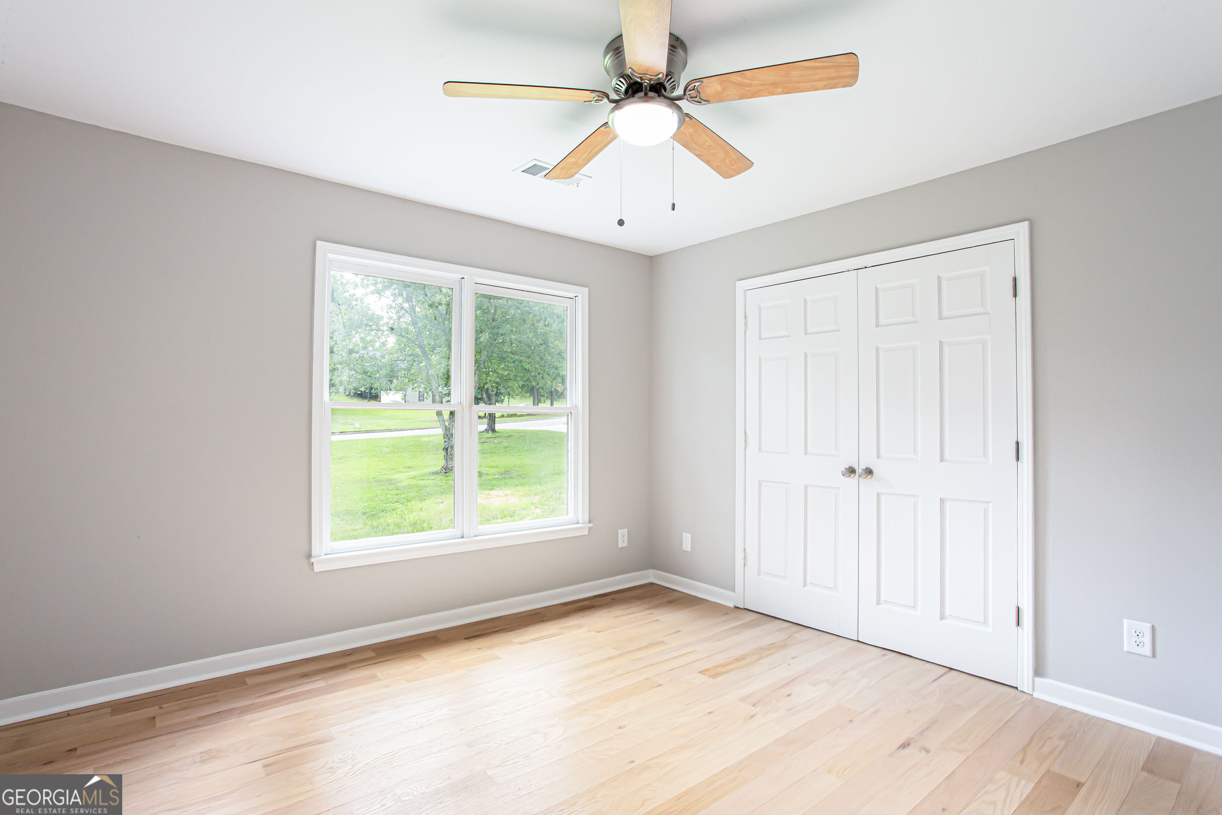 1055 Windridge Drive Property Photo 32