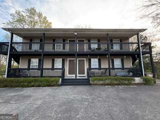 1104 Penrose Drive Property Photo 1