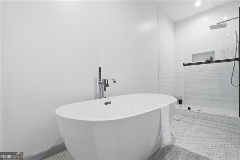 592 Hidden Hills Court Property Photo 29