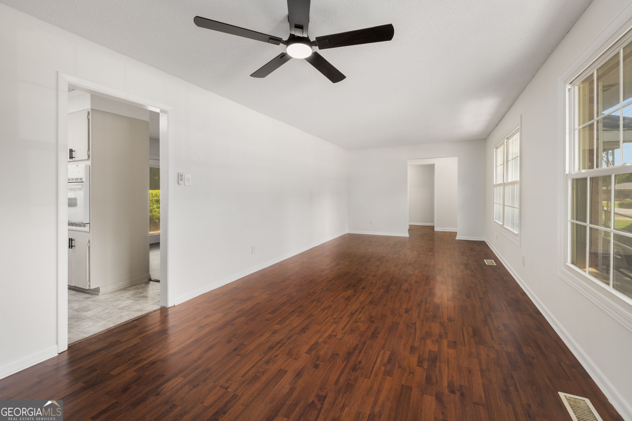 608 Meadowridge Drive Property Photo 4