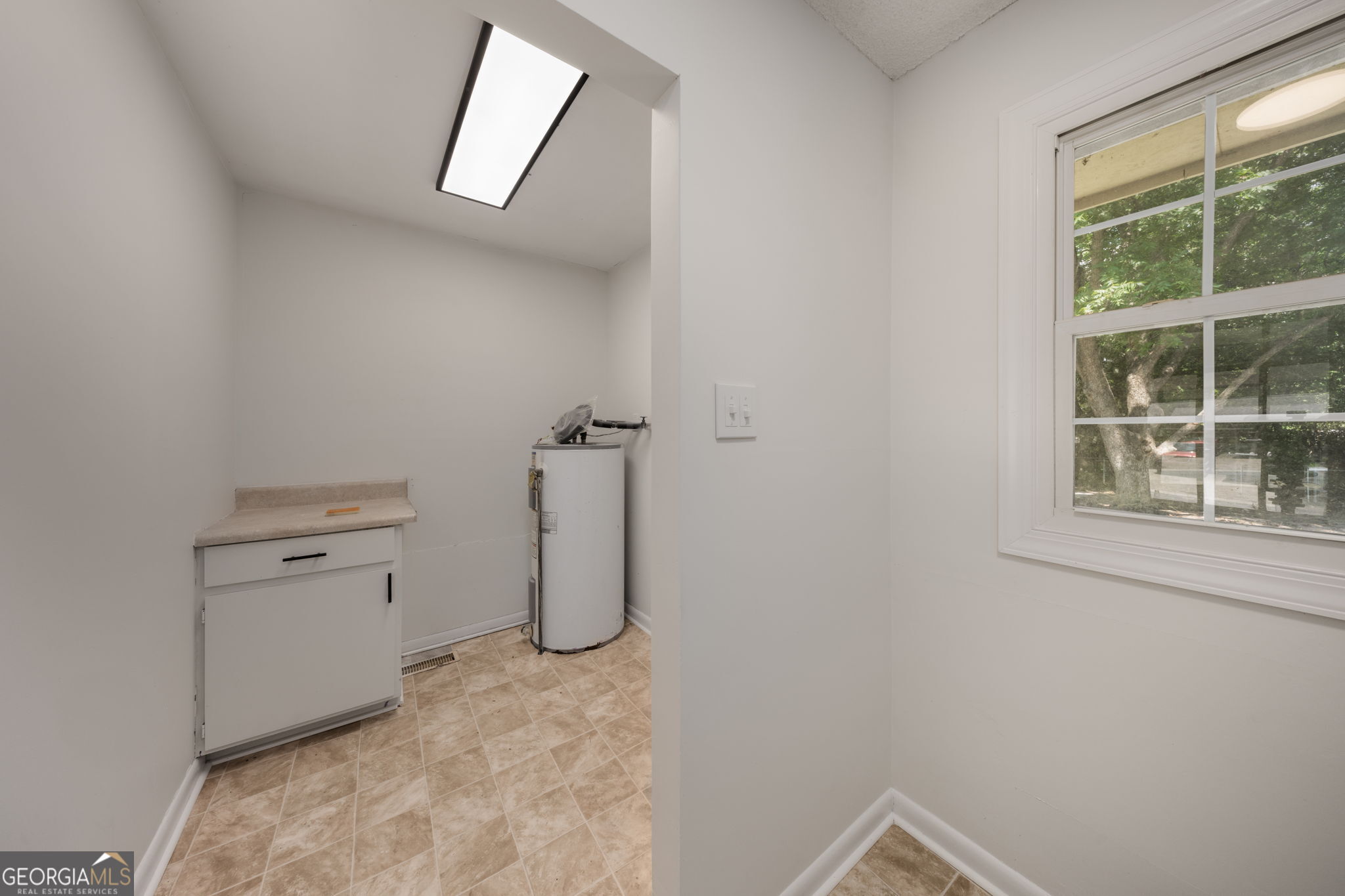 608 Meadowridge Drive Property Photo 11
