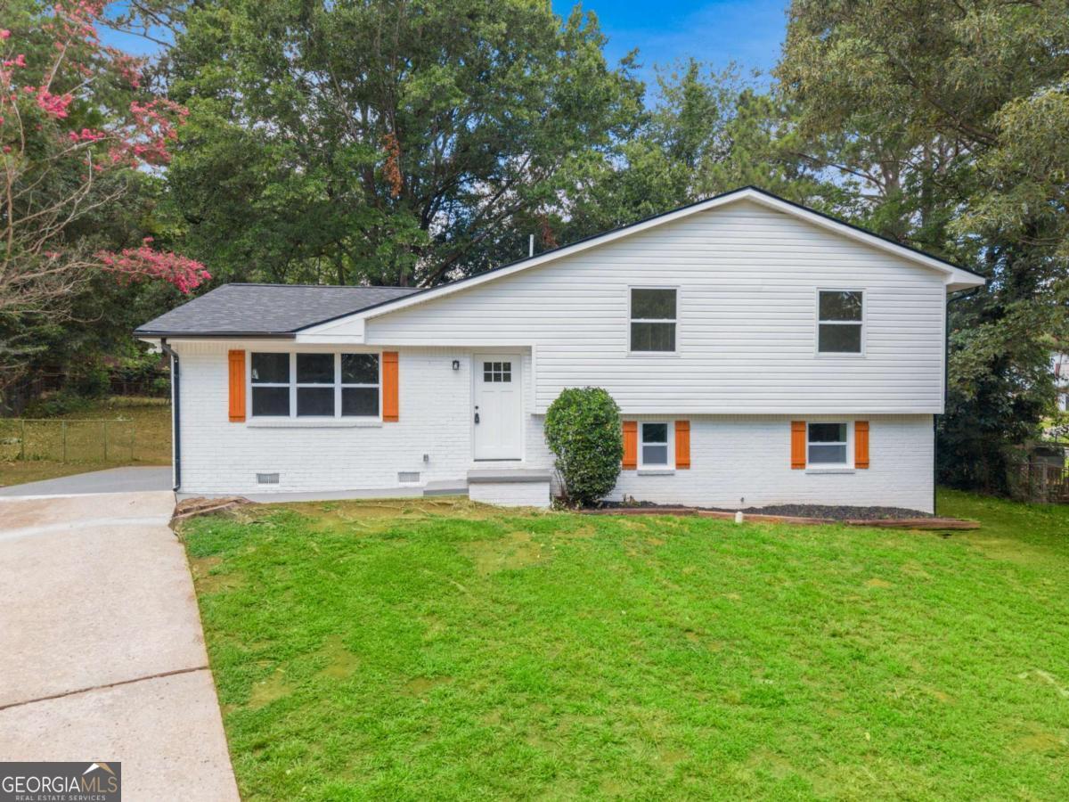 8081 Picadilly Court Property Photo 1