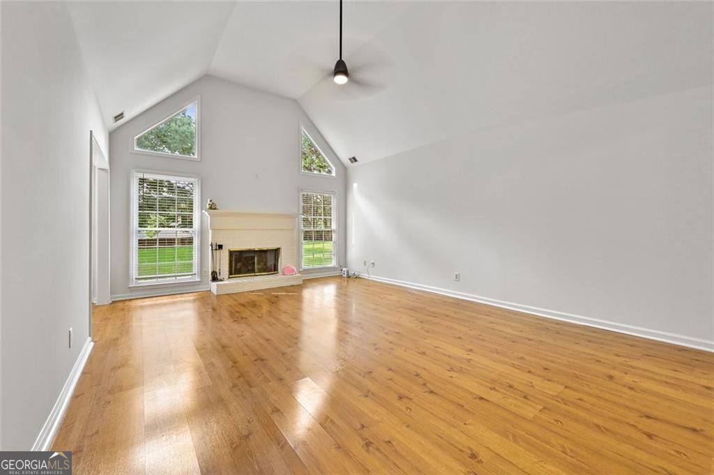 245 Walford Court Property Photo 17